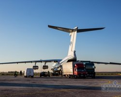 300 военных с автоматами блокируют аэропорт Бельбек