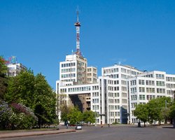 "Незваный гость" в Харькове: первый советский небоскреб и город в городе