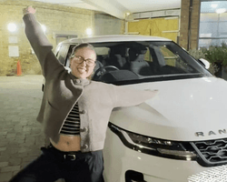 Девушка получила Range Rover: начальник потратил миллионы гривен на подарки (видео)