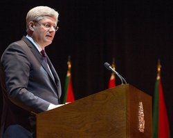 Харпер: Канада не допустит, чтобы Путин сидел за одним столом с G7