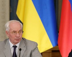 Азаров на Евро-2012 будет болеть за сборные Украины и России