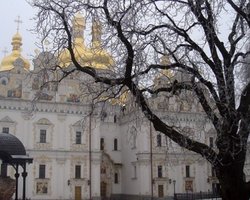 Музеи Лавры не хотят отдавать УПЦ МП, - опрос 