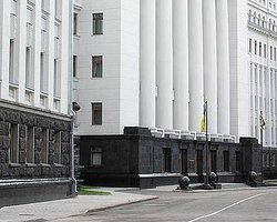 На Банковой ограничат движение, пока Янукович запишет обращение