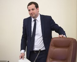 Кабмин утвердил представления на увольнение 13 глав ОГА, – Саенко