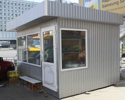 Запрет на алкоголь и сигареты в киосках приостановлен