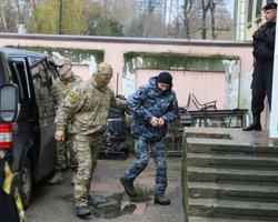 Украинским военнопленным морякам продлят срок ареста, – адвокат