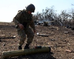 Сутки на Донбассе: двое погибших и двое раненых