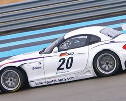 Компания BMW представила гоночный  суперкар Z4 GT3