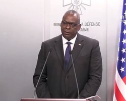 "Ни одна третья страна не имеет права вето", — глава Пентагона о членстве Украины в НАТО (видео)