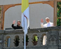 Папа Римский заявил о готовности приехать в Киев: в Ватикане назвали главное препятствие