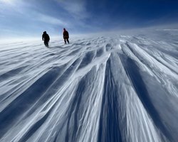 У надрах Гренландії знайшли "каструлю з киплячою пастою": там відбувається щось дивне