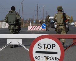 Линию разграничения на Донбассе пересекли 5 тысяч человек, чтобы проголосовать