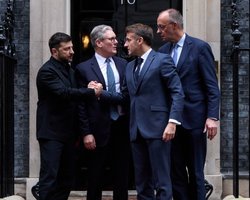 Как позиция Украины по территориальным уступкам разрушила "мирный план" Трампа, — СМИ