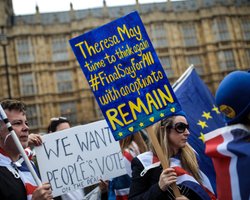 Почти 60% британцев больше не поддерживают Brexit