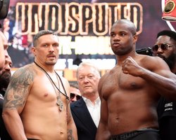 Реванш Усик — Дюбуа: Усик стал абсолютным чемпионом мира в супертяжелом весе (видео)