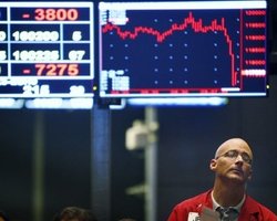 Российские биржи ММВБ и РТС объединились, - СМИ