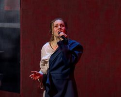 Евровидение 2023: певица Alyosha потрясла публику своим выступлением (видео)