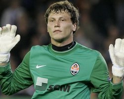 Пятова признали лучшим футболистом Украины