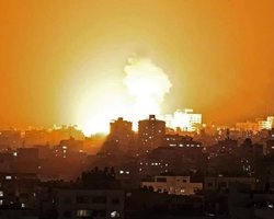 "Массированные удары продолжаются": ЦАХАЛ не прекращает атаки по Сектору Газа (видео)