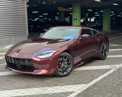 В Україну привезли нове покоління культового японського спорткара (фото)