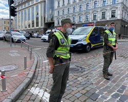 40 тысяч гривен и прямой эфир: стали известны требования киевского террориста