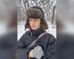 "Дал деру": блогер, который ежедневно показывал минуту молчания, уехал в Канаду (видео)