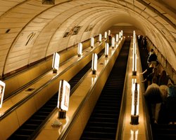 В случае ядерного удара: сможет ли самая глубокая станция метро "Арсенальная" выдержать атомный взрыв (видео)