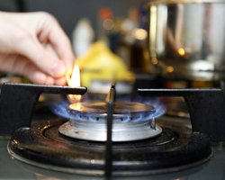 "Нафтогаз" поднял цену на газ для населения на 14%. Новые тарифы – уже с января