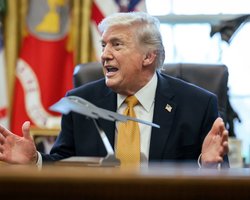 Трамп обізвав НАТО "паперовим тигром" і звинуватив у боягузтві