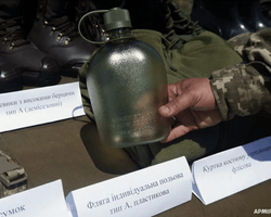 Минобороны потратило более 54 млн на фляги: переплатили по 283 грн, — расследование (фото)