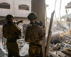 Байден подталкивает Израиль снизить интенсивность боевых действий в Газе, — NYT