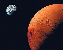 Астрономы обнаружили на снимках Марса следы свежих землетрясений