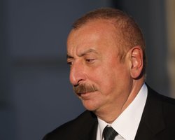 Алиев против Путина: как Баку давит на Кремль после сбивания РФ азербайджанского самолета