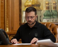 "Це повна брехня": Зеленський спростував оточення ЗСУ біля Куп'янська та Покровська