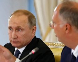 Санкції працюють: Путін терміново відправив свого головного економіста на переговори до Трампа