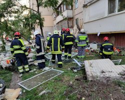 Взрыв на Позняках: соседний дом проверят специалисты