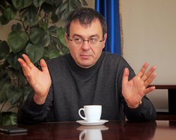 Блокада кордону України: митниця виконала план у березні, — Гетманцев