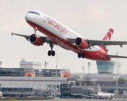 В первый день безвиза в аэропортах Германии украинцам будут помогать дипломаты