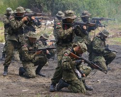 Польша не исключает поставок оружия Украине