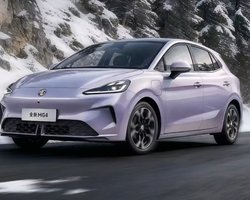 MG начала продажи первого в мире электрокара с инновационной твердотельной батареей (фото)