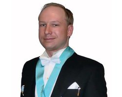 Адвокат: Брейвик совершил теракты, чтобы изменить норвежское общество