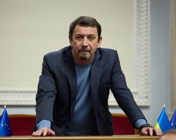 После подозрения НАБУ: элитный особняк под Киевом перешел в собственность дочери депутата Киселя, — СМИ