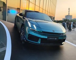 900 сил і запас ходу 800 км: на ринок вийшов електрокар від Geely і Volvo за $25 000 (фото)
