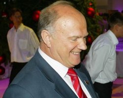 Зюганов предложил ограничить полномочия президента РФ