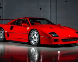 Легендарна капсула часу: із молотка піде найвідоміший Ferrari 90-х у новому стані (фото)