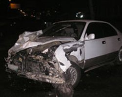 В Одессе иномарка врезалась в дом. Есть погибшие