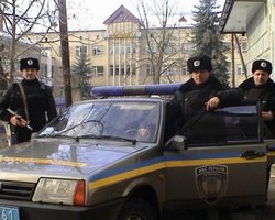 Милицию предлагают назвать полицией и повысить ей зарплату