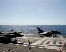 Британия и Франция направят к берегам Сирии группу военно-морских сил