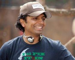 Режиссер Шестого чувства планирует съемки мистического сериала