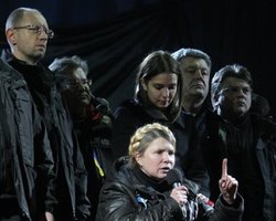 Основные кандидатуры на пост премьера - Тимошенко, Яценюк и Порошенко